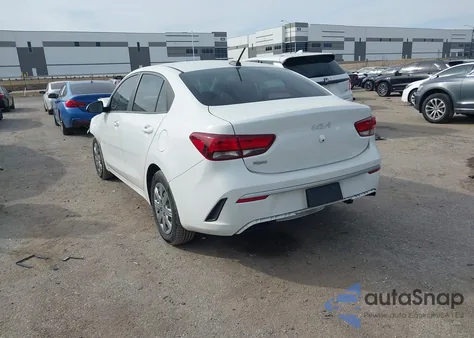2023 Kia Rio Lx z USA, uszkodzony, nr VIN 3KPA24AD5PE600666